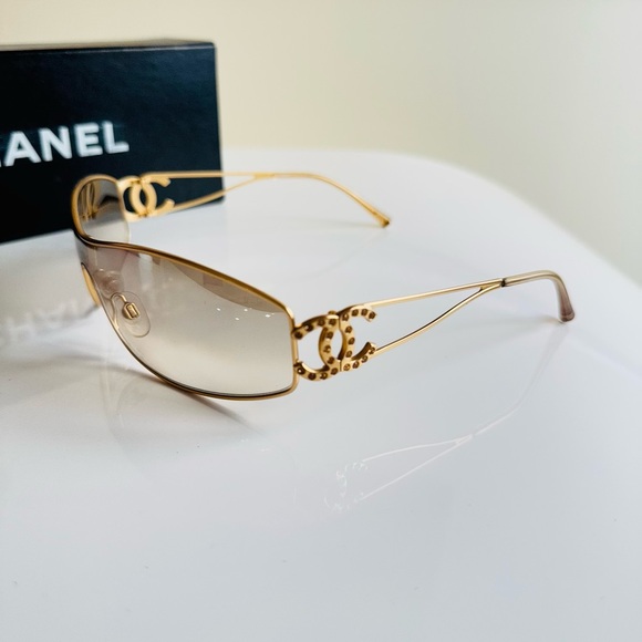 LIKE NEW💫RARE Chanel Authentic Gold CC crystal rimless sunglasses - Picture 9 of 13